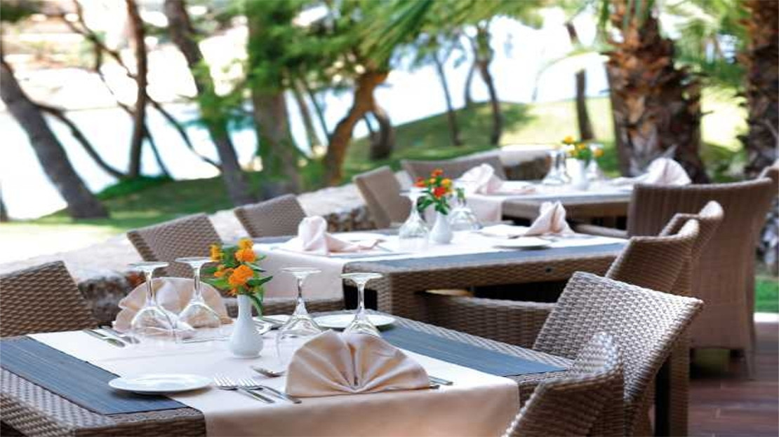 Occidental Cala Vinas Hotel